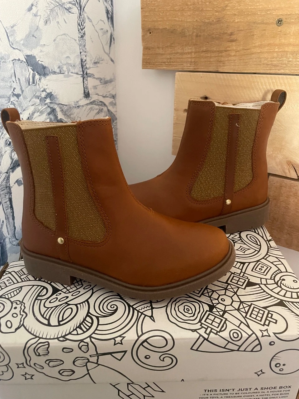 Clarks 29